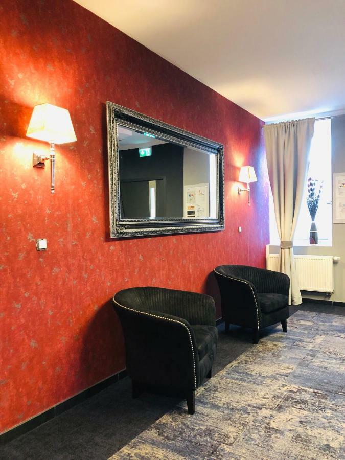 Haus Tannenhof Hotel Hannover Buitenkant foto